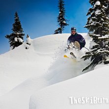 Pillow. Foto: David Roxendal. &Aring;kare: Joshua Roxendal.