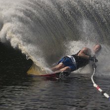 En l&auml;tt dunk p&aring; 3@12 m. Foto: Anders Etzner. &Aring;kare: Jesper Israelsson.