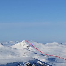 Den r&ouml;da linjen &auml;r rakt ner fr&aring;n toppen och det. Foto: Mattias Skantz.