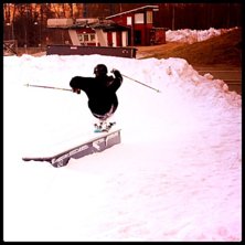 &Aring;kare: adrian br&auml;nnstam.