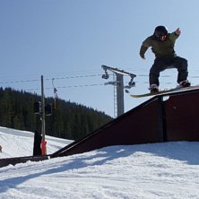 50-50 to boardslide. Foto: Nicklas Byrberg. &Aring;kare: Andreas H&ouml;jvall.