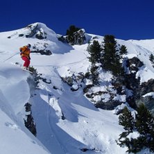 En bra powder dag i Schweiz. Foto: Ciaran Cronin. &Aring;kare: Marcus Lantz.