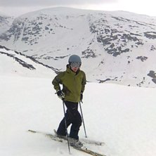 Vi gick upp bakom kungsliften ox&aring; kom vi till kob.