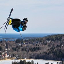 H&auml;nger ut en flatspin d&aring; Mathias passar p&aring; att . Foto: Mathias Lindkvist. &Aring;kare: Philip Sandersj&ouml;&ouml;.