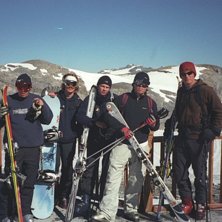 Danske Freeriders i Tignes denne sommar... &Aring;kare: Rasmus larsen, jimmy bork, Jonas Brun, Rune F och Mikkel Olsen.