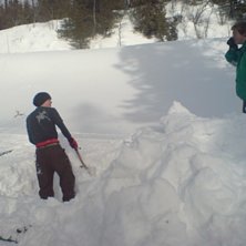 Kickbygge i bydalen. Foto: Kim. &Aring;kare: Jag och Fredrik.