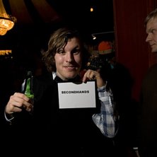 Foto: Otto Norin. &Aring;kare: Kristoffer Piffen Edwall, uppkl&auml;dd till t&auml;nderna, stormtrivdes p&aring; Gamle Port..