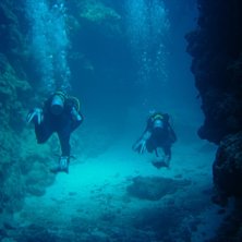 grott dyk. Foto: nicklas mangnuson. &Aring;kare: jag och stefan.