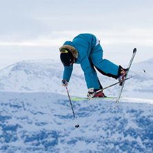 jag tar en grab p&aring; en snurr. Foto: Endre l&ouml;vass. &Aring;kare: Toffe mattsson.