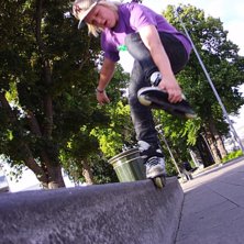 Makio med grab. &Aring;kare: Crille Kinnemar.