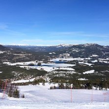Velkommen til fine p&aring;skedager i Vr&aring;dal
Solen ski.