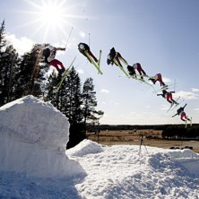 Erik krashade och skade kn&auml;t tidigt i t&auml;vligen o. Foto: Simon Pont&eacute;r. &Aring;kare: Erik Sundstr&ouml;m.