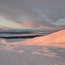 Utsikt fr&aring;n elg&aring;hogna v&auml;sterut
Sk&ouml;nt &aring;k p&aring; .