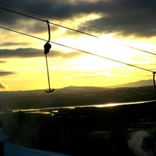 Solnedg&aring;ng i Hemavan vid liften

. Foto: moa holmgren.