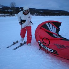 Bl&aring;ste 13m/s bara att packa upp sakerna och ge si. Foto: Isac Wadsten. &Aring;kare: Johan Wadsten.