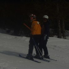 Linus och jag p&aring;v&auml;g upp i liften. Foto: FMB. &Aring;kare: Linus och Daniel.