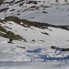 Klenny making a slush slide mess... all rocks for . Foto: brian Wolfe. &Aring;kare: Klenny the German.