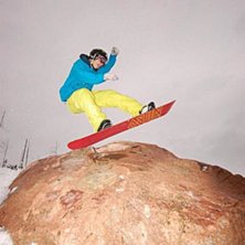 slamar r&ouml;ven i sten.. Foto: Jonas. &Aring;kare: mikael tomth.