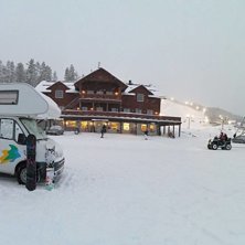 En tur med husbilen och en &ouml;vernattning, &aring;kte en.