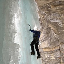 Cascades des Viollins och man g&ouml;r det lite 
sv&aring;. Foto: Christian T&uuml;rk. &Aring;kare: H&aring;rdare grabbar.