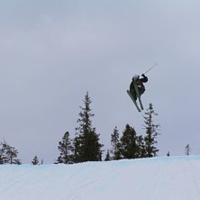 &Aring;kare: kristoffer persson.