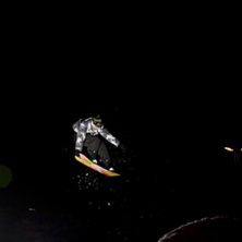 Stog ovanf&ouml;r kickern med r&auml;tt l&aring;ng br&auml;nnvidd o. Foto: Niclas Dahlgren. &Aring;kare: Jakob Noerdstroem.