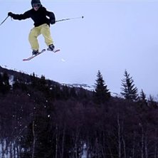 360 i det f&ouml;rsta hoppet i svarta linjen. Pr&ouml;vade. Foto: Jacob Eklund. &Aring;kare: Felix Eriksson.