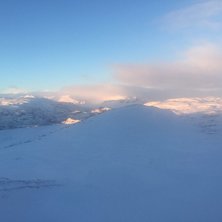 Nytt ski&aring;r
Hardt og smale partier innimellom
Men.