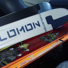 &Aring;kare: salomon teneighty thruster.