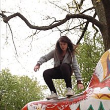 Hmmm kan &auml;ven hoppa fr&aring;n h&auml;star och inte bara i. Foto: Nike. &Aring;kare: Jag :P.