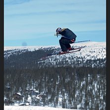 bild p&aring; mig n&auml;r jag hoppar i tand&aring;dalens park.. Foto: Michael Thompson. &Aring;kare: Jakob Good.