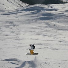 Lek p&aring; skutan.. Foto: Simon Dehnisch. &Aring;kare: Henrik Utter.