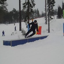 jag testar raila p&aring; snedden f&ouml;rsta g&aring;ngen, HAHA. Foto: sofia. &Aring;kare: Per Holmquist.