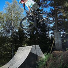 360 Transfer fr&aring;n spine:en till dirt. Foto: Johan Wennerstr&ouml;m (johanwennerstrom.se). &Aring;kare: Jens Nystr&ouml;m (northextremeteam.com).