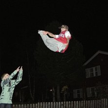 fotografering hemma hos mig en nice kv&auml;ll. Foto: joel m&ouml;rtsell. &Aring;kare: Filip bergman.