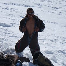Killen som turar i n&aring;n typ av &amp;quot;gore tex . Foto: Mattias Skantz. &Aring;kare: Kumar Lidvall.