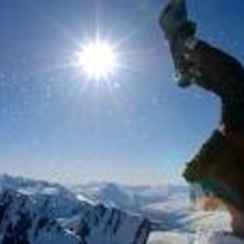 lite stretchning innan jobbet. Foto: n&aring;n. &Aring;kare: mr. bean.