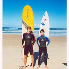 Surfing Aussie with a longboard.. Foto: Johan Svensson. &Aring;kare: Johan Svensson.