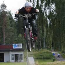 Foto: Viktor Bostr&ouml;m. &Aring;kare: Marcus Marklund.