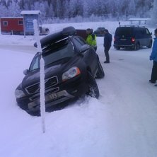 Vi va p&aring; v&auml;g hem fr&aring;n backen f&ouml;r att festa, je. Foto: minns inte.