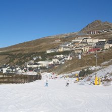 Vy &ouml;ver byn i Sierra Nevada.. Foto: Jonas fryksten. &Aring;kare: Seg spanior.