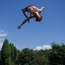 Back-flip. Foto: Tobbe M&aring;rtensson. &Aring;kare: Jonas.