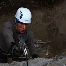 Drytooling nere i dalen!. Foto: Bjarne Sahlen. &Aring;kare: Morgan Sahlen.