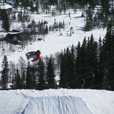 Jag g&ouml;r en SW cork 5, och det fastna 2 l&auml;ngdskid. Foto: Anton Olsson. &Aring;kare: jag.