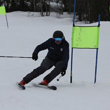 Testar dotterns GS-bana p&aring; tr&auml;ning med Hudfinge .