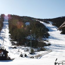 Sesongens siste skidag
S&oslash;ndag 24 april markerer s.
