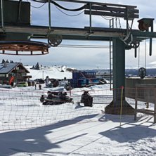 Nydelig v&aelig;r i dag
Himmelen er bl&aring;, landslaget er.