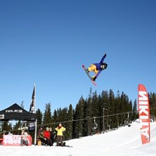 Nikita chikita slopestyle. Foto: Carla Skate out. &Aring;kare: Jessica Fromm Comte.