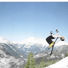 Andra volten i mitt liv (med skidor p&aring; f&ouml;tterna). Foto: Jonas M&auml;mpel. &Aring;kare: Andreas Hertzman.