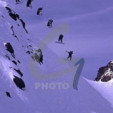 Julien Falko warming up for the next freeride cont. Foto: Yves Garneau. &Aring;kare: Julien Falko.